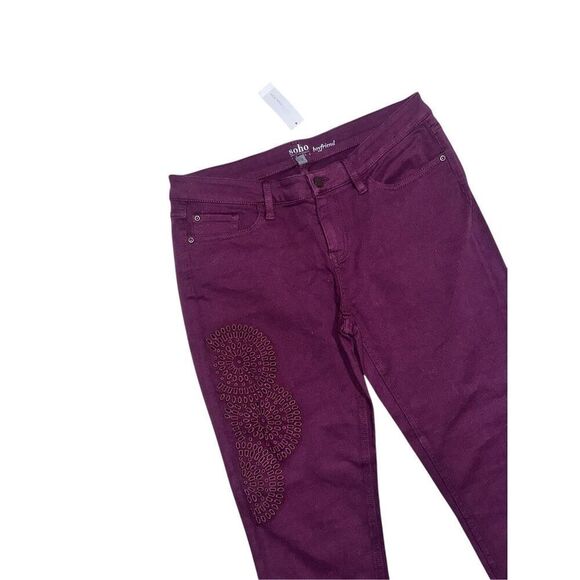 NEW WITH TAGS NEW‎ YORK & Company Soho Boyfriend Burgundy Jeans NWT, size 8 - Picture 3 of 9